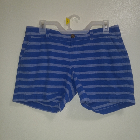 Old navy shorts - Picture 1 of 3
